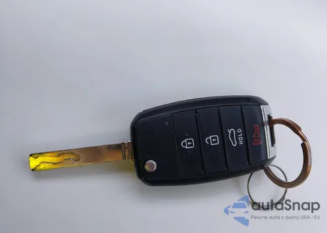 2016 Kia Optima Lx z USA, uszkodzony, nr VIN 5XXGT4L39GG108130